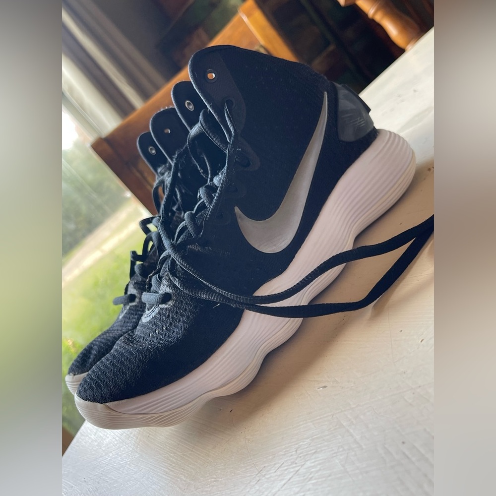 Nike Hyperdunk TB 2017 Women’s Size 8.5 Basketball Shoes Black White Sneakers